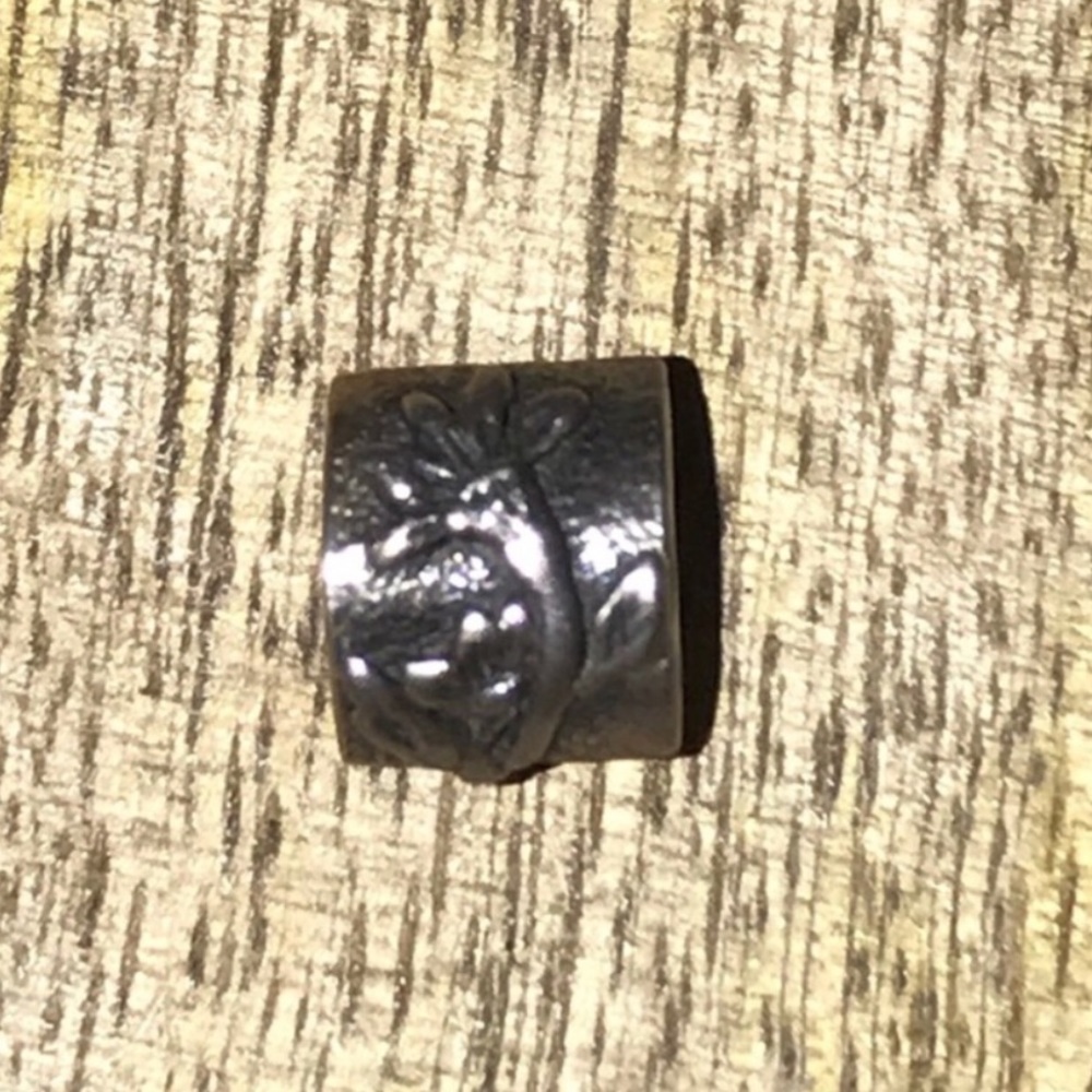 Silver flower pandora charm